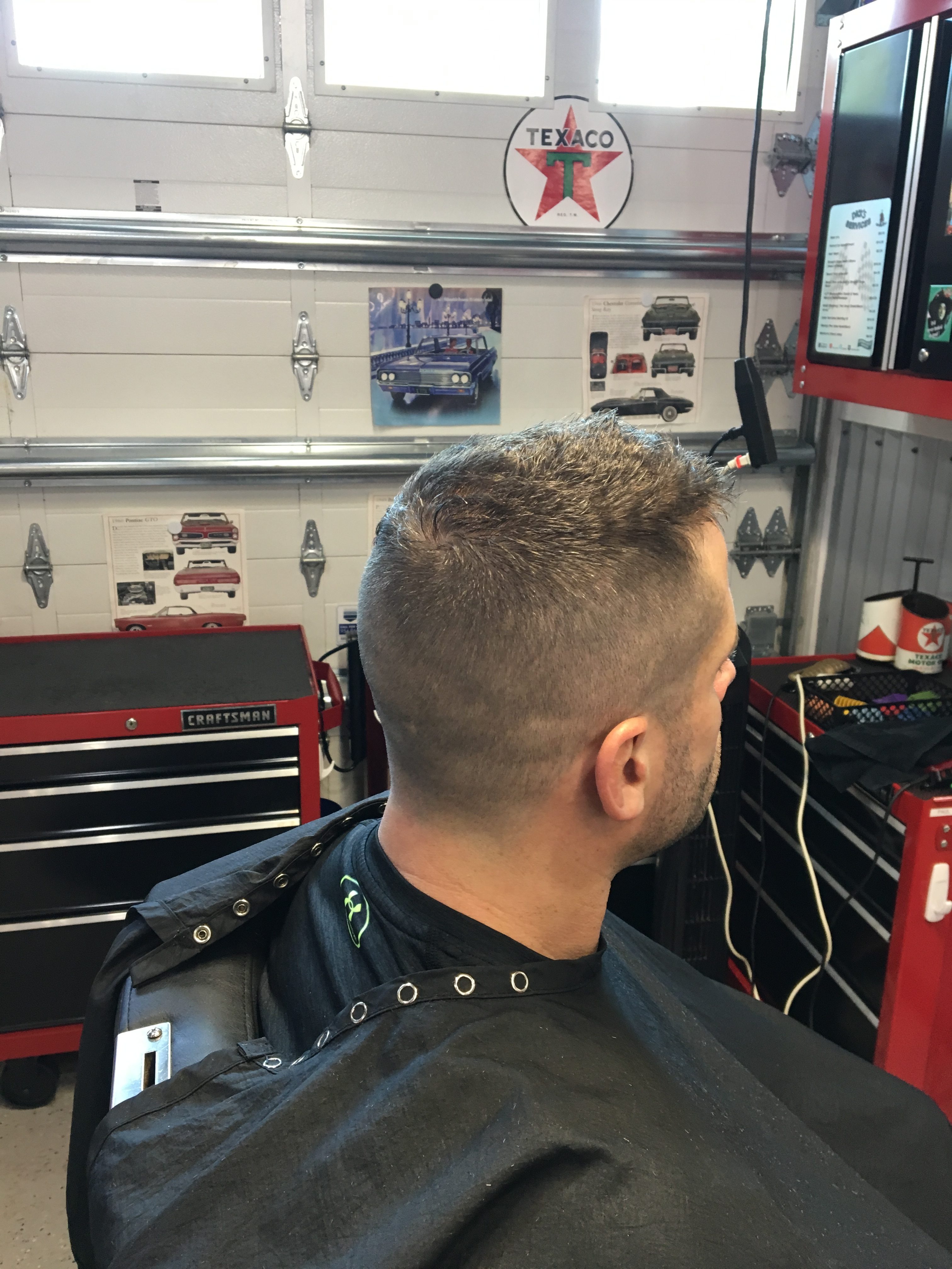 Barber Travis’ Page